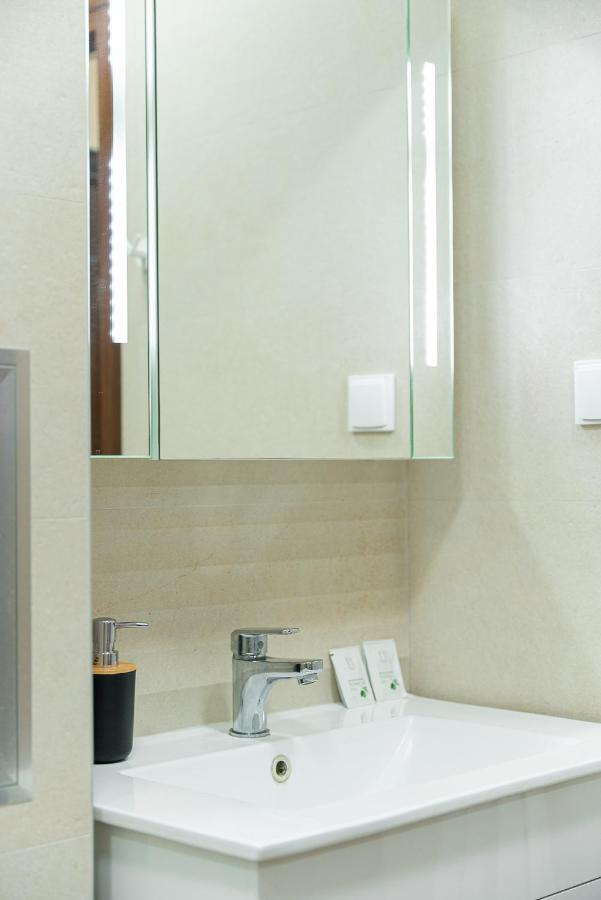 One-bedroom With Free Parking, Free Gym Pass And Office Setup * Φιλιππούπολη